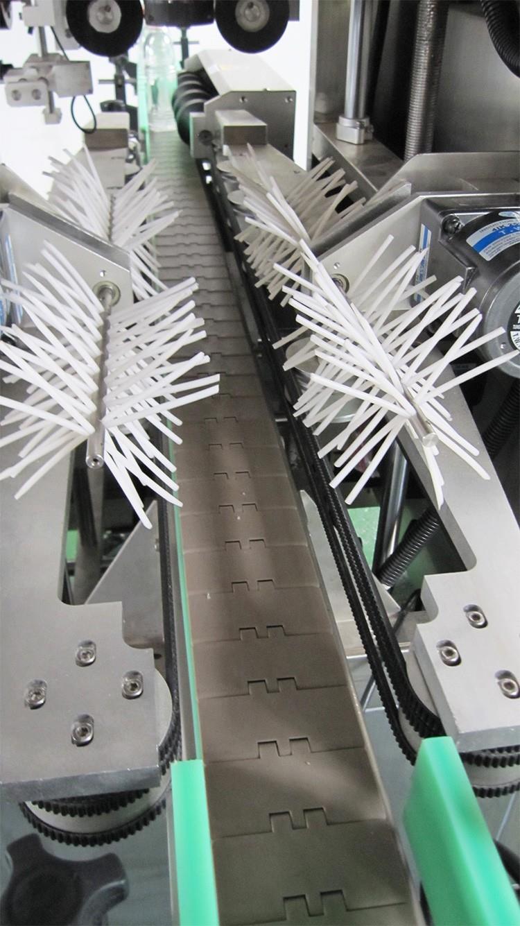 Vysokorychlostní plně automatický štítkovací stroj na smršťování rukávů z PVC